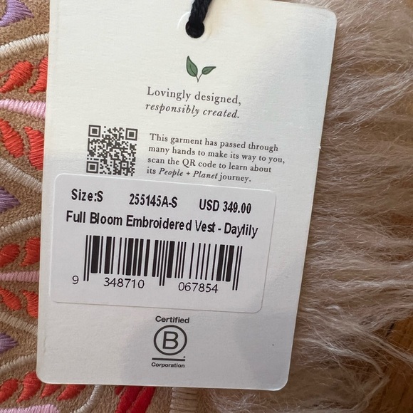 Spell Vest - Picture 4 of 6